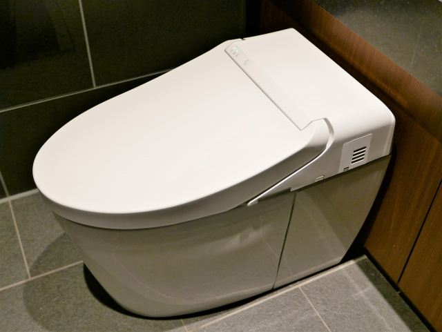 店舗や事業所のトイレトラブルはなぜ多い？業務用衛生設備